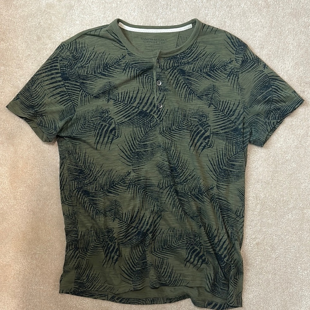 Men’s Banana Republic linen beach shirt- size large